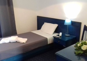 Beachfront Single Room- Argo Seaside Stays