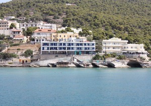 Beachfront Triple Haven- Argo Seaside Stays