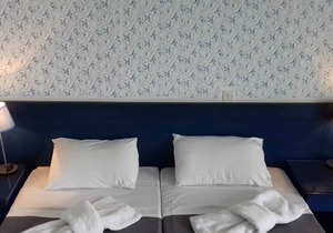 Beachfront Triple Room- Argo Seaside Stays