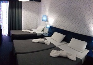 Beachfront Triple Room- Argo Seaside Stays