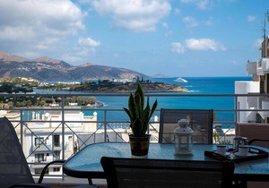 Bellevue Suites - Deluxe One Bedroom Apartment with Sea View