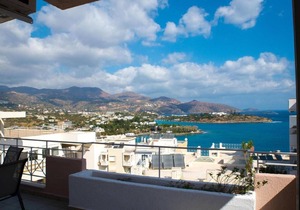 Bellevue Suites - Deluxe One Bedroom Apartment with Sea View