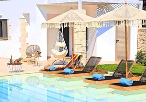 Blue Lake Villa Heated Pool