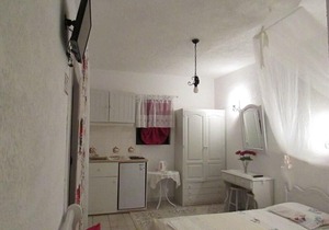 Castellino Studios - Twin Studio 7