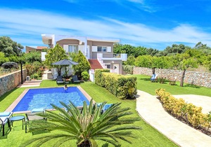 Chania City Villa Heated Pool