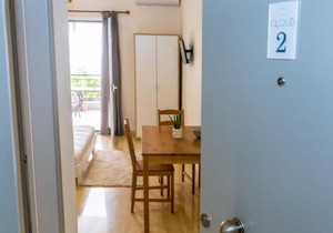 Cloud 2 Apartment