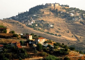 Cottage House in Traditional Greek Village