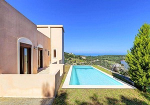 Cretan Sunny Villa Heated Pool