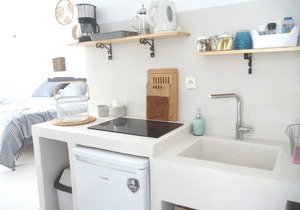 Cycladic studio, 2 people with balcony in Parikia: 300m from Livadia-Beach
