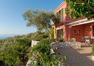 Deluxe Villa With Private Pool - with Panoramic View, Art Blue Villas