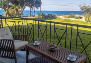 Diakopto beachfront, comfort 2BR apartment (Punda Beach) -unit2-