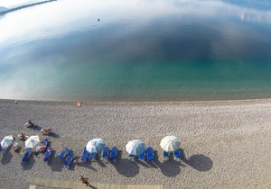 Diakopto beachfront, comfort single bedroom apartment (Punda Beach)