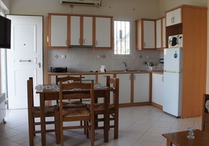 Diakopto beachfront, comfort single bedroom apartment (Punda Beach)