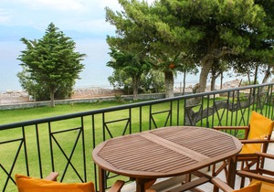 Diakopto beachfront, extra comfort 3BR family apartment (Punda Beach)