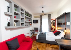 Downtown Luxury Boutique Suites : The Red Suite