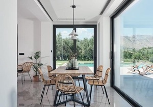 Drallos Luxury Villa