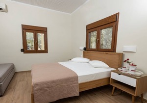 Drossia Bungalows 2 - One Bedroom Apartment, Sleeps 4