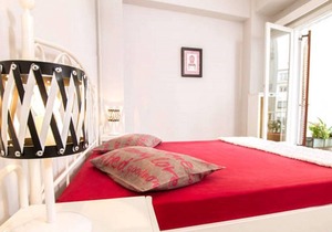 Elegant 75sq+HeatedJacuzzi+balcony W/AcropolisView