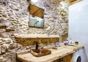 Ellafos Traditional Living 1