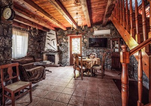 Enjoy breathtaking sea views from the balconies and terraces of this beautiful vacation home set ami