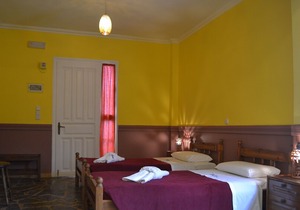 Enjoy Sunrises and Sunsets from this Cozy Studio with Private Beach