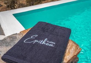 Epithea Suites Kythnos 1 με ιδιωτική πισίνα