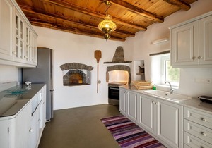 Exochi 3 - Traditional sea view house (up to 4 persons)