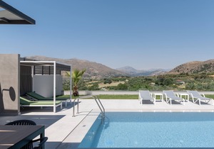 Exquisite Villa I with Enchanting Surroundings