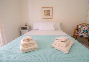 Filrose Sea View Apartment by TravelPro Servi...