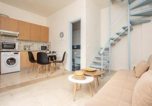 Flora Maisonettes 1