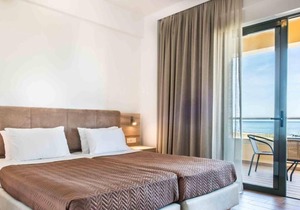 Gerona Mare Studio Self Catering 3pax