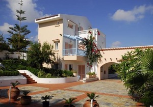 Golden Dream Apartments