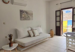 Gompos Apartment - Cozy Apartment next to the sea - Amazing Sea View