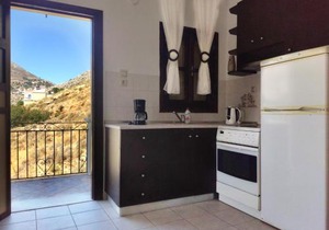 Gompos Apartment - Cozy Apartment next to the sea - Amazing Sea View