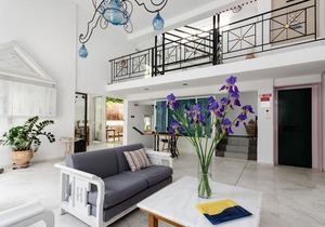 Happiness Apartments