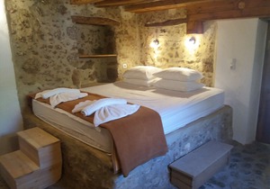 Heracles Traditional Cretan House 1
