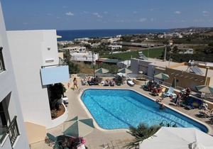 Holiday home complex with pool, close to the sea, wifi | Sfakaki, Crete