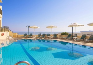 Holiday home complex with pool, close to the sea, wifi | Sfakaki, Crete