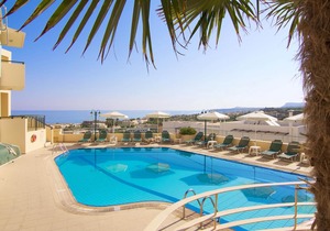 Holiday home complex with pool, close to the sea, wifi | Sfakaki, Crete