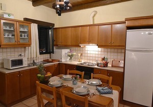 Holiday house Agios Myronas for 1 - 4 persons with 2 bedrooms - Holiday home