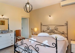 Holiday house Gaios for 1 - 6 persons with 3 bedrooms - Holiday home