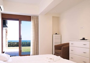 Holiday house Pefki for 1 - 6 persons with 3 bedrooms - Twin house