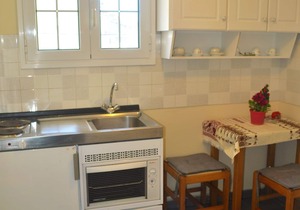 Holiday Studio Apartments "yannis" on the beach of Agios Gordios in Corfu