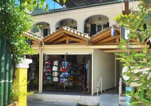 Holiday Studio Apartments yannis on the beach of Agios Gordios in Corfu