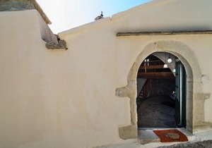 Ideal small family, traditional village close to beaches