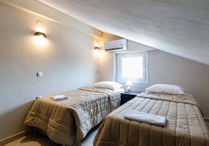 Kiosse Maison 1 by TravelPro Services - Nea F...