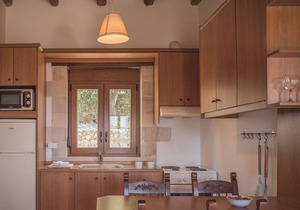 Koules Estate-Anemone, with Pool & BBQ, an Agricultural barn for Nature lovers