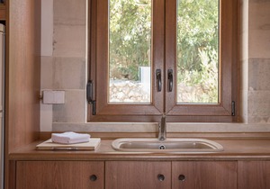 Koules Estate-Anemone, with Pool & BBQ, an Agricultural barn for Nature lovers