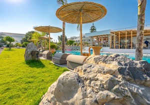 Kouros Home and Suites - Standard double room
