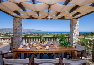 Lady Dafni Villa